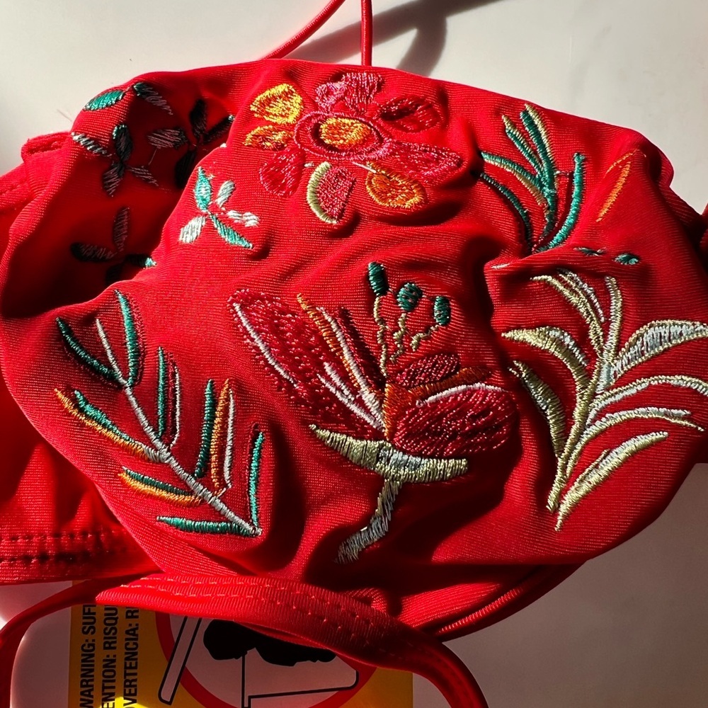 Embroidered Red Push Up Shoulder Ties Thong Bikini Set - Picture 6 of 11
